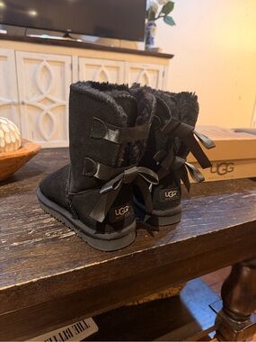 UGG Black Suede Back-Bow Short Boots